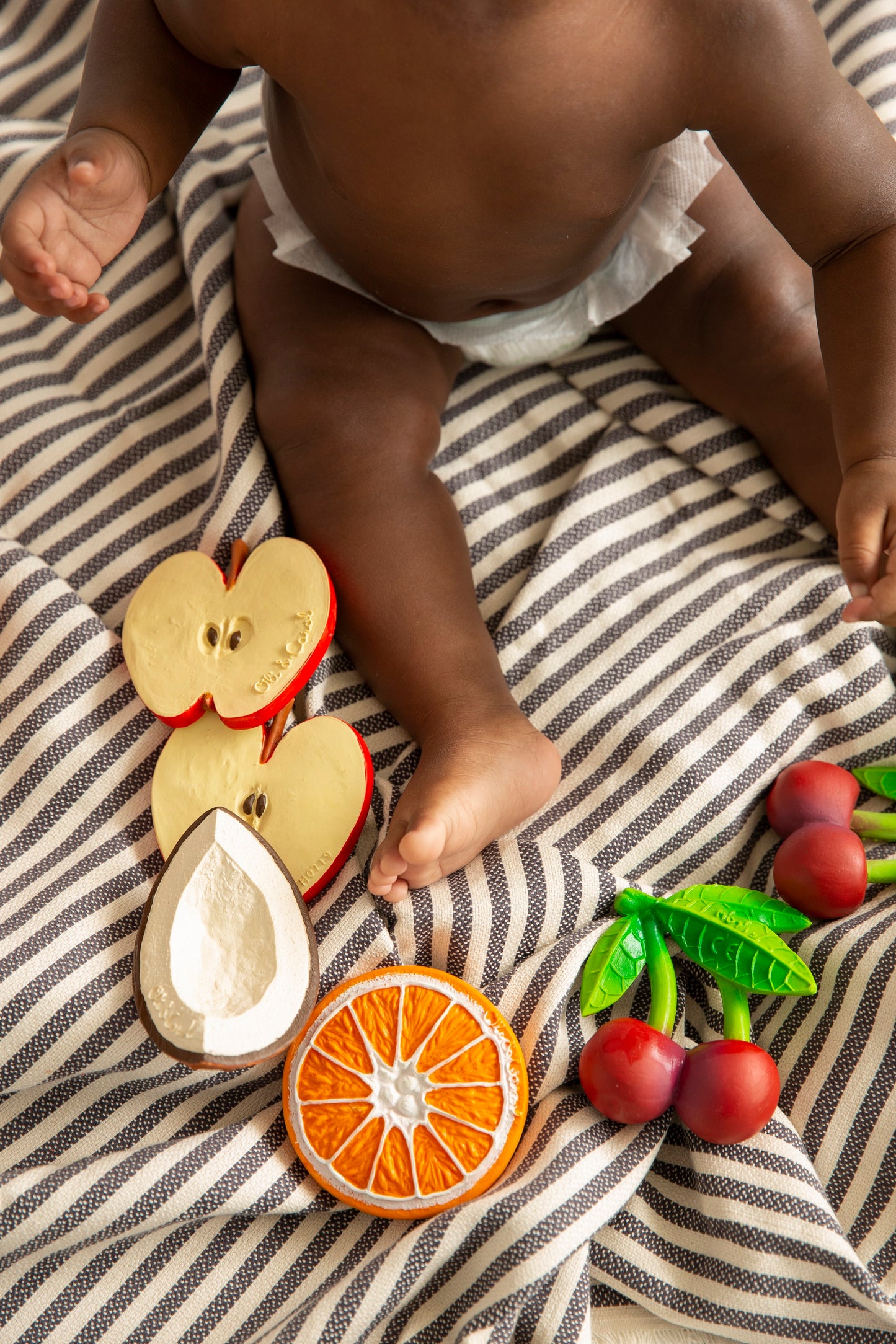 Pepita the Apple from Oli&Carol